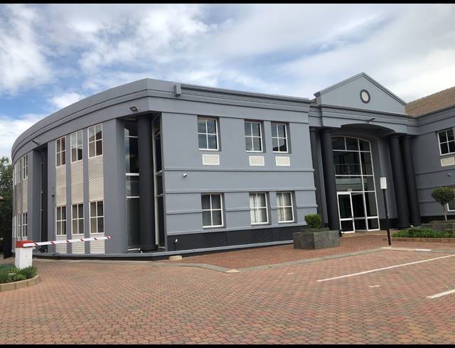 107M² OFFICE TO LET IN ILLOVO